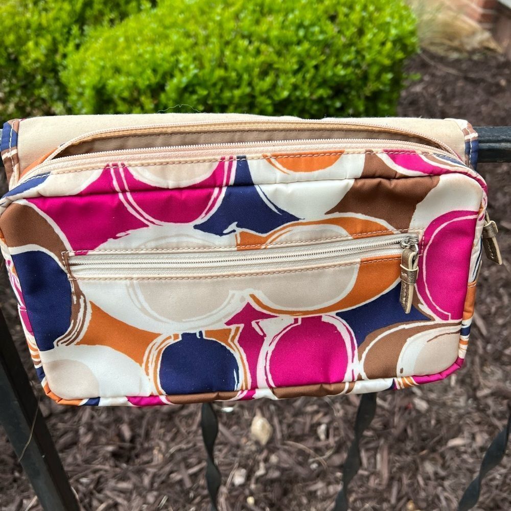 Coach signature satin hanging cosmetic toiletry bag - Picture 6 of 11